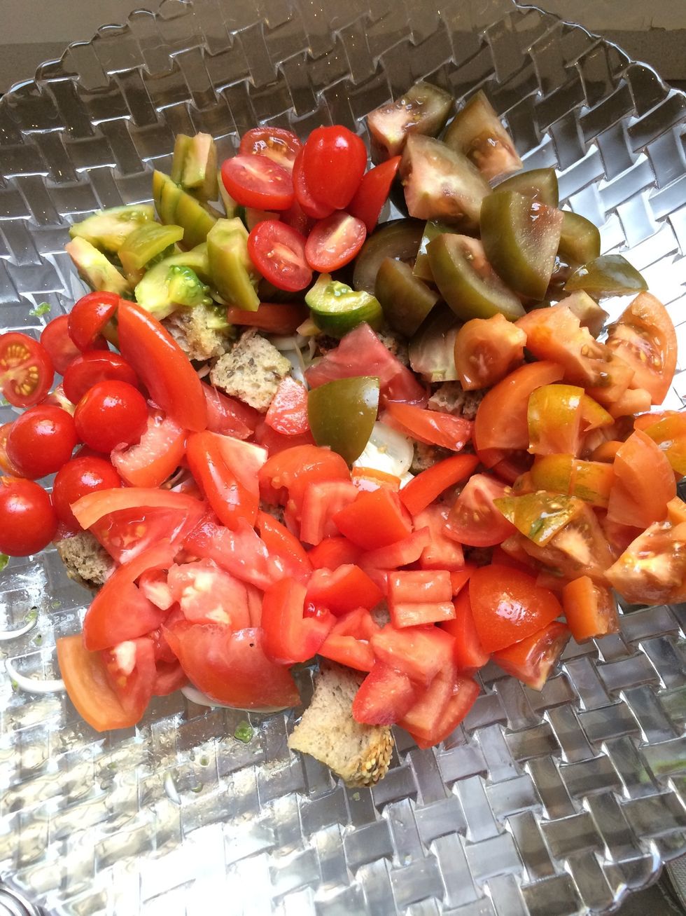 Put them in the fridge for 2 hrs. So as the tomatoes give some juice and the bread is soaked and absorbed the flavors