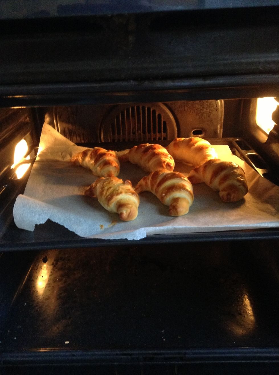 put Them in the oven for 12-15 minutes at 200C