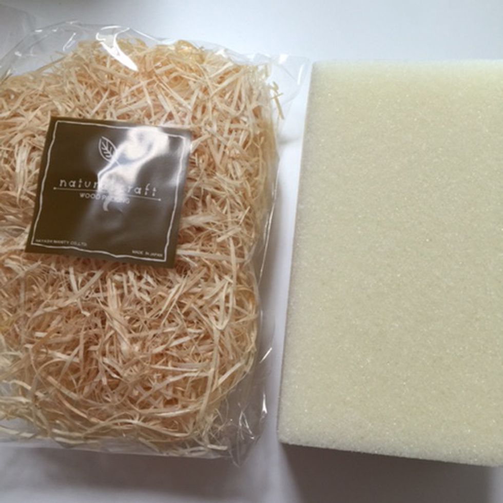 Put this form and wood chips inside of Wagon