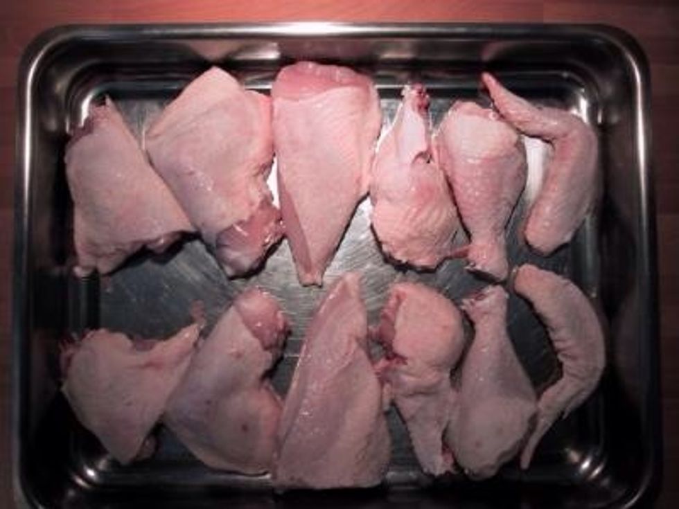 Put your chicken pieces onto a tray
