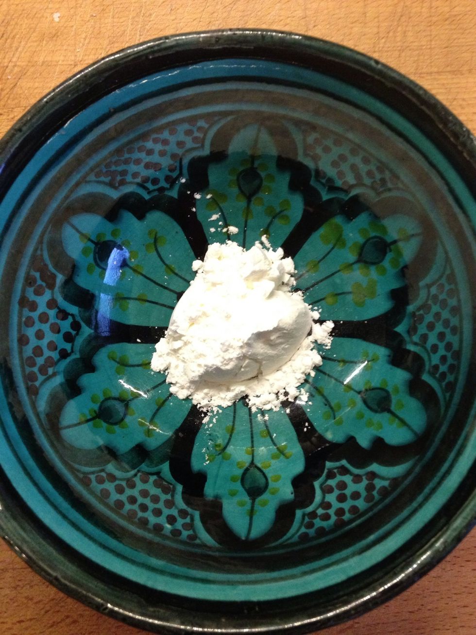 Put your cornflour in a bowl