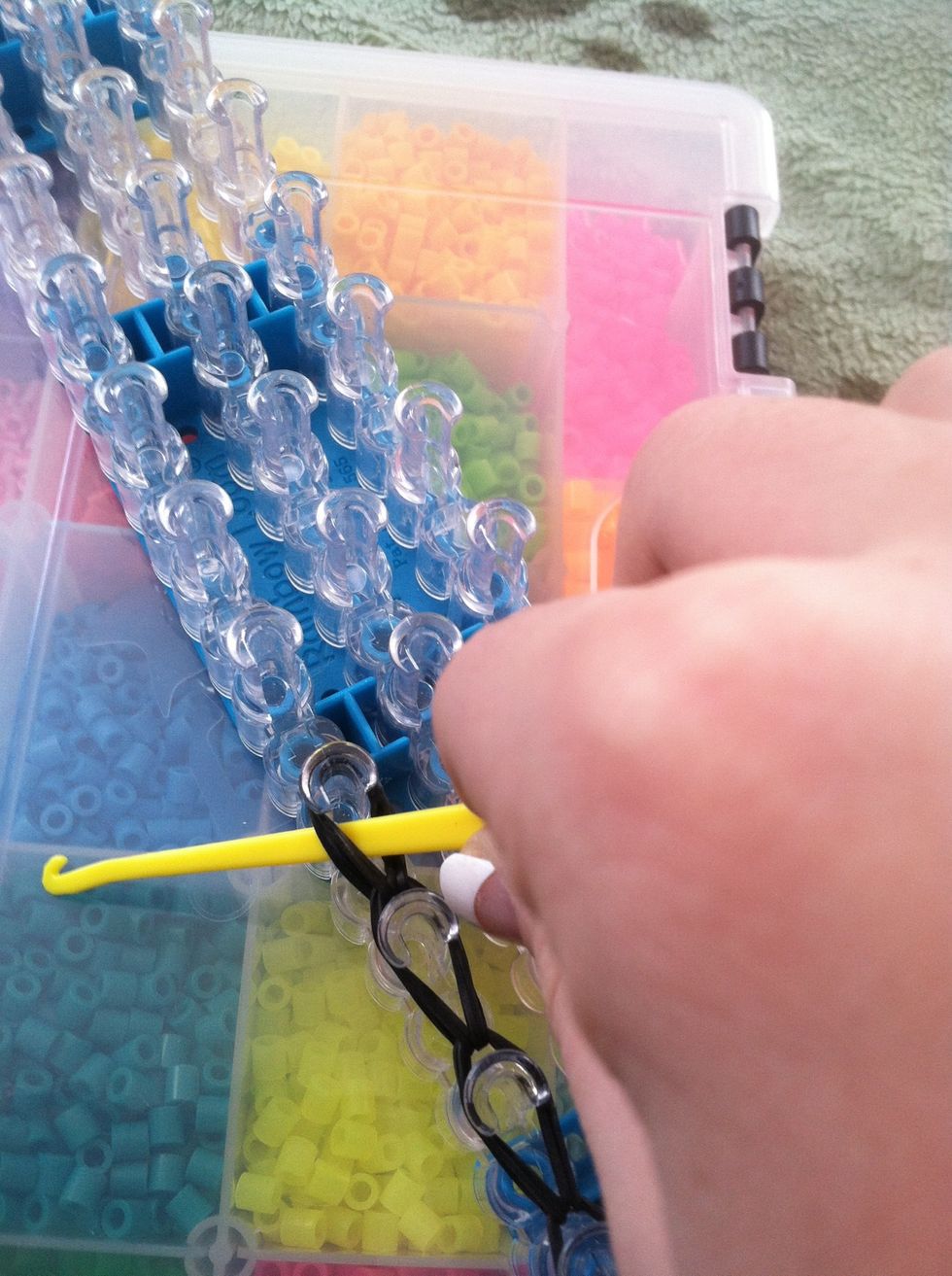 Put your hook inside the last tear drop shape