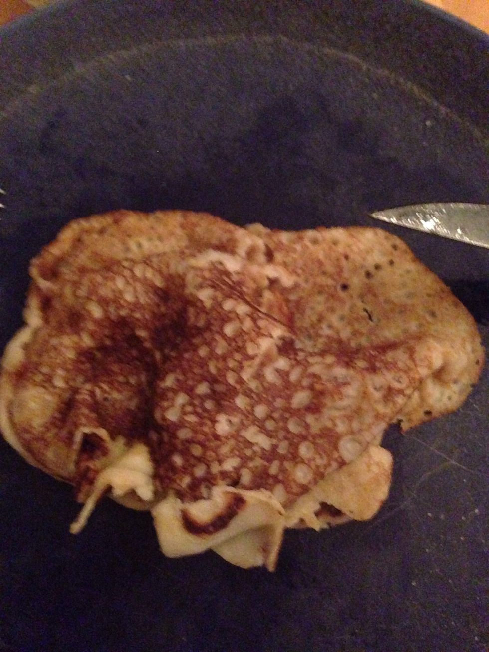 Put your pancake on a plate.