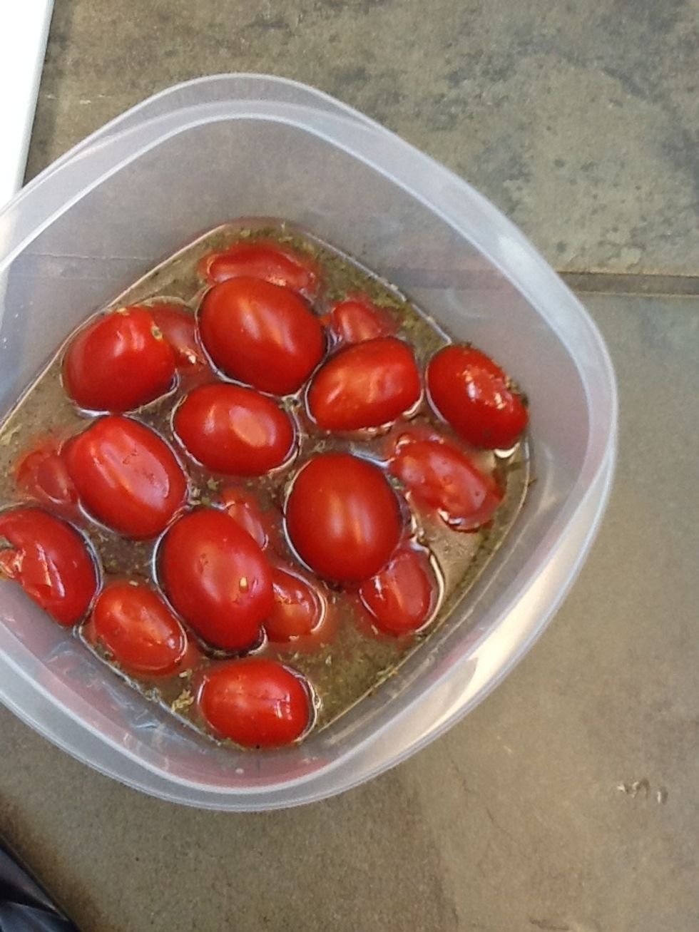 Put your tomatoes in, all face down. (More flavour)