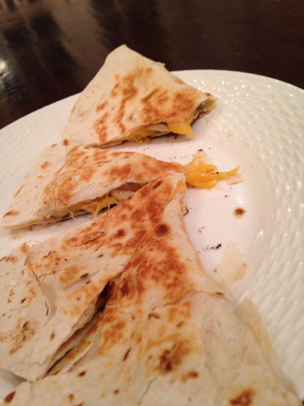 Quesadilla for dinner in between\ud83d\ude1c