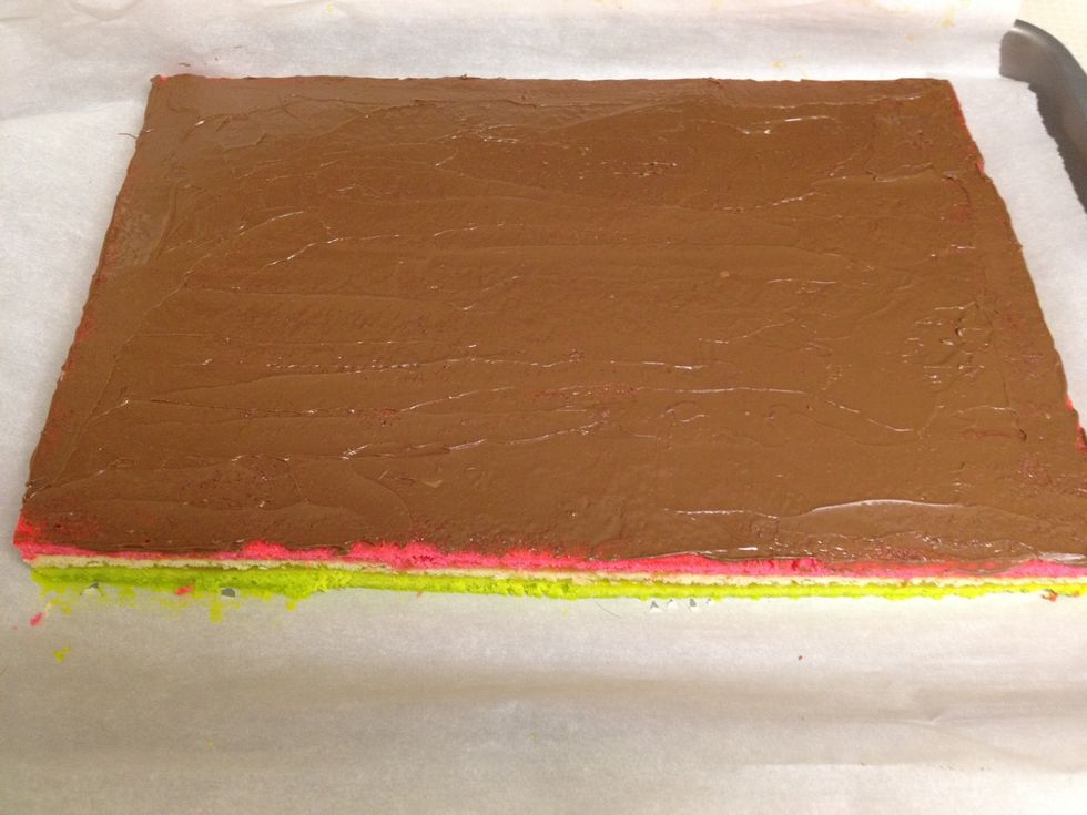 Quickly spread chocolate and chill for 15 minutes uncovered. Until firm.