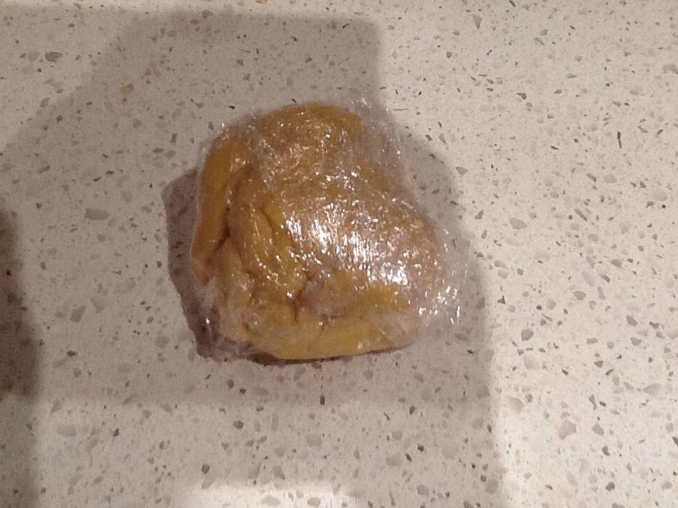 Rap the dough in glad rap, and leave for 30 minutes.