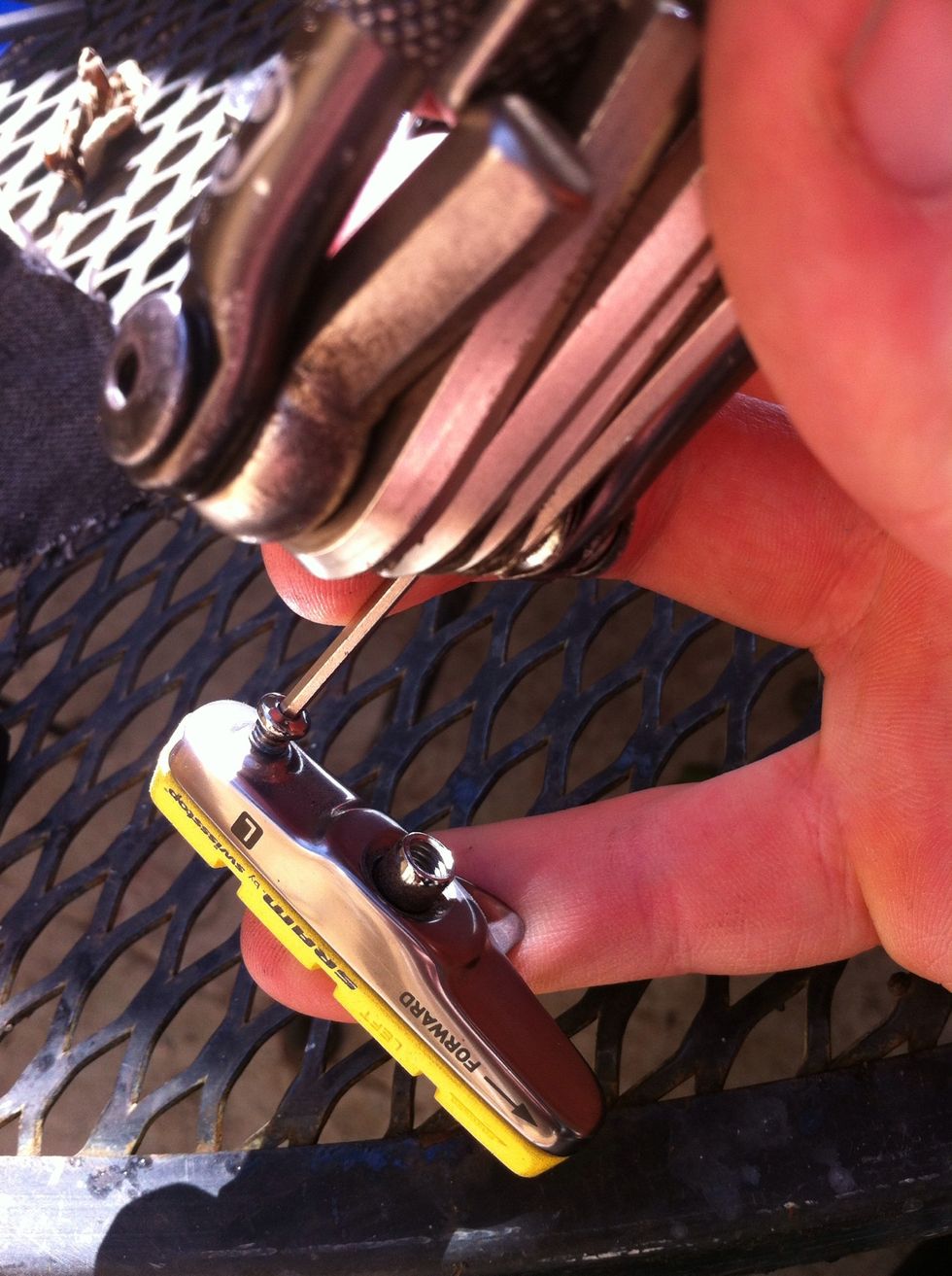re-tighten the little screw.