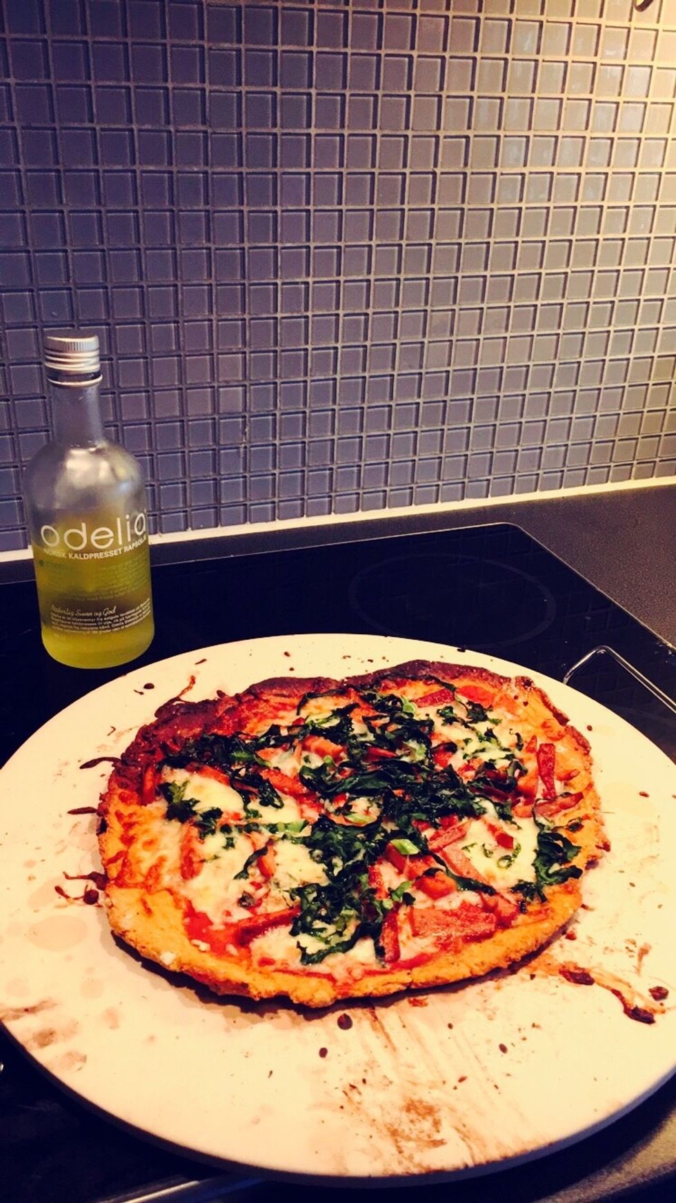 Ready when golden and crispy like this (I used a pizza stone).