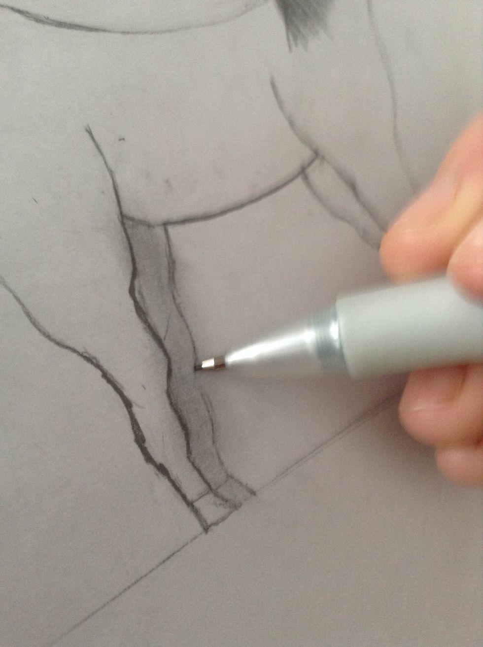 Redraw outlines as they fade away