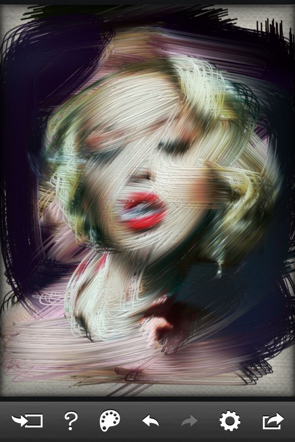 Reduce your gestures to slow movements. The details of your photo will gradually begin to appear. Go fast again to add more blur effects.