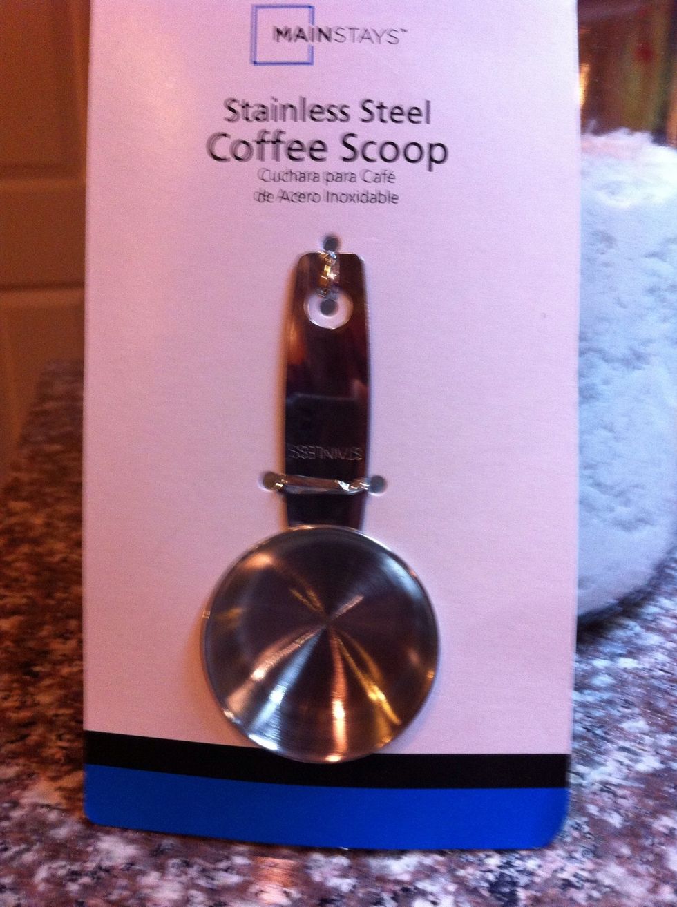 Remember all you need is 2 tbs of detergent per laundry load. (Your coffee scoop should be the equivalent of 2 tbs.)