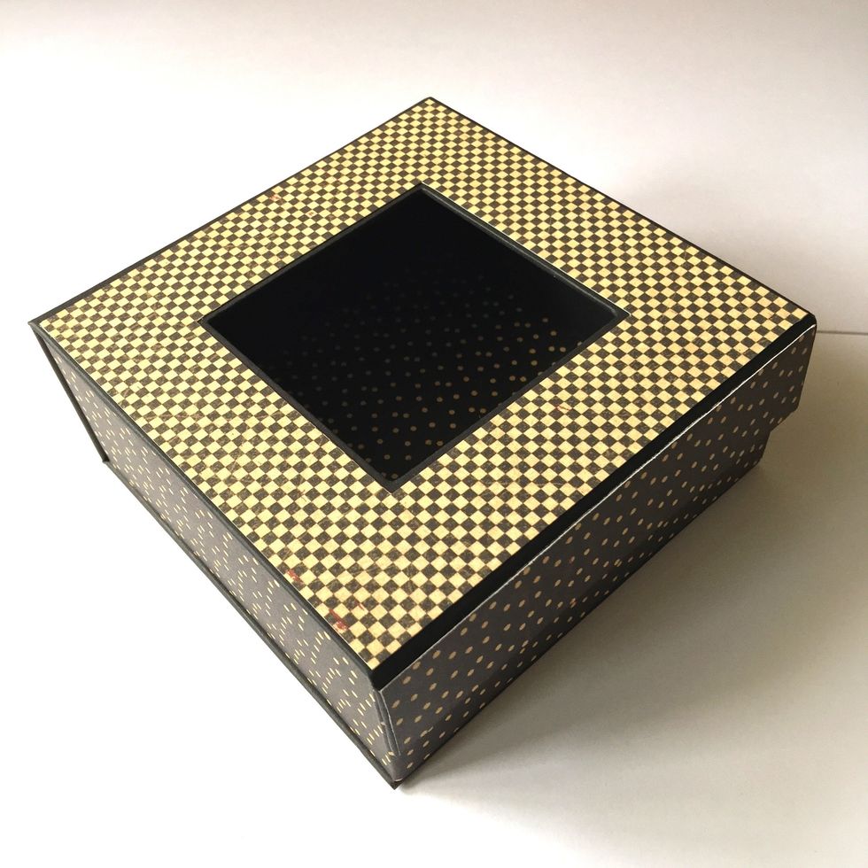 Remember this is the Black Mix Media Box for this album. Look at the Snapguide How to Make a Dimensional Project with Graphic 45 Staples and Hallowe'en in Wonderland Collection.