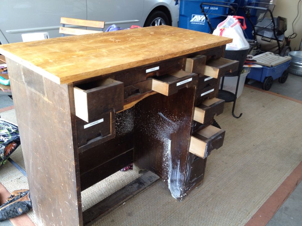 Remove all drawers before beginning.Paint inside & under bench first, then sides, top, then front. Using very thin coats of paint, allow to dry, then reapply until an even opaque layer is created.