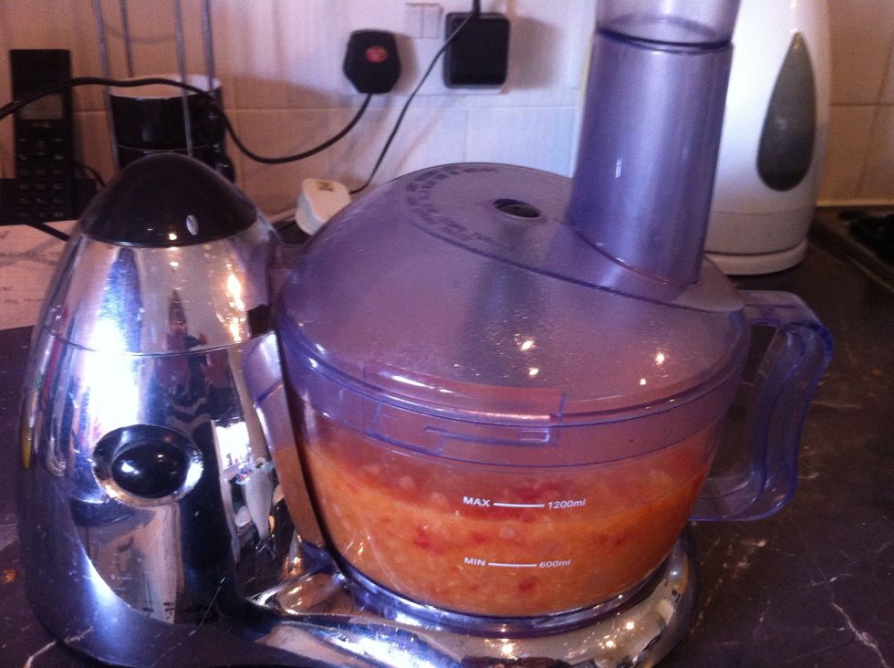 Remove bayleaf, and put into blender. Blend thoroughly and return to pot.