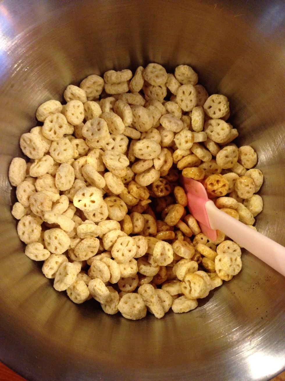 Remove from heat and pour into a big bowl with your cereal of choice!