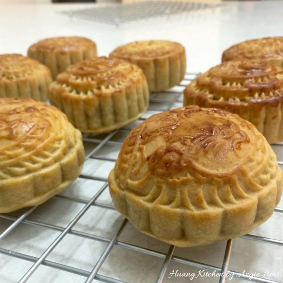 Remove from oven and let cool completely on a wire rack. Then store in air-tight container for 2 days.