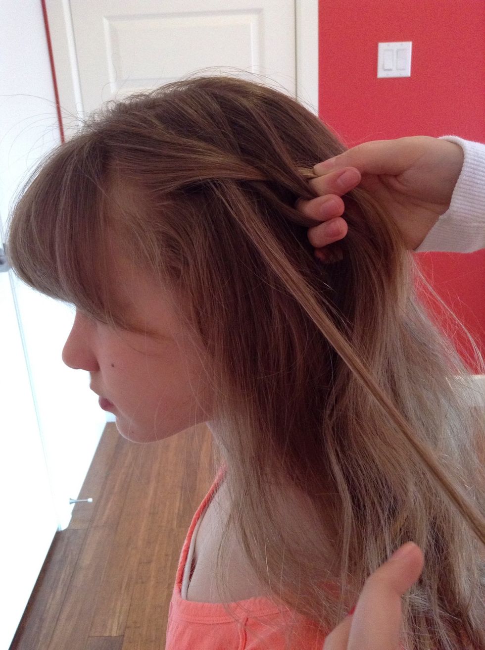 Remove from the bottom piece a little bit of hair so it looks like a waterfall braid.