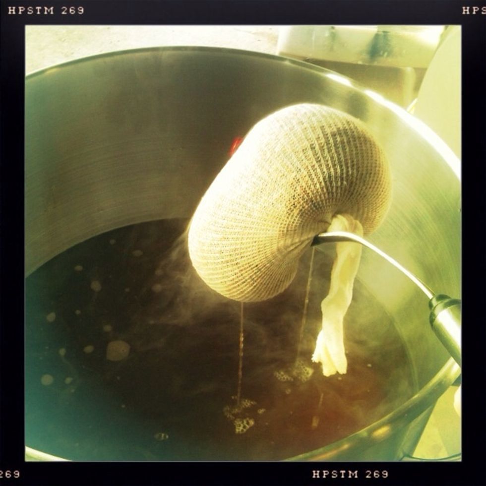 Remove grain bag and discard.