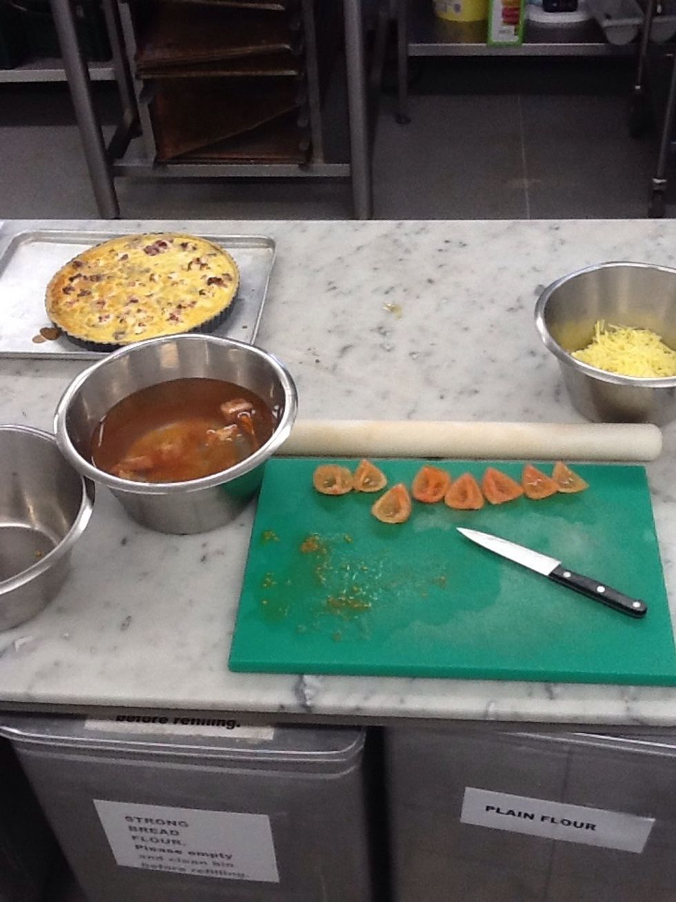 Remove seeds and stalk from each quarter.