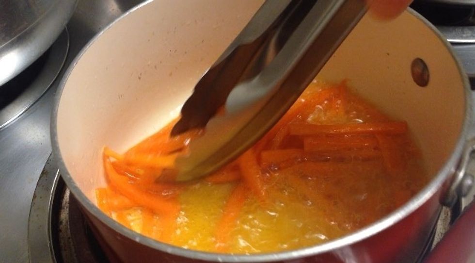 Remove the carrots to an aluminum foil.