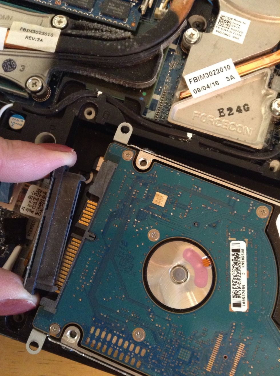 Remove the drive from the pins.