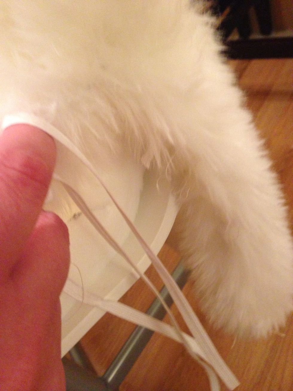 Remove the extra tied cotton ribbon from around the foam.
