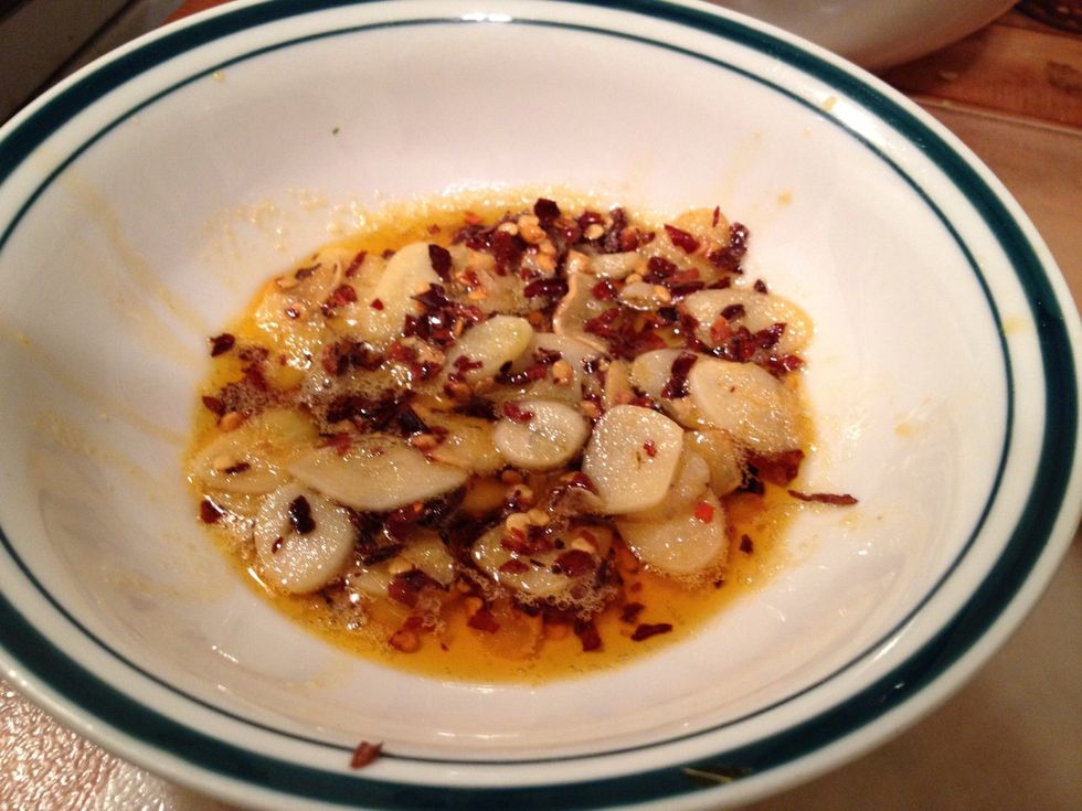 Remove the garlic and red pepper mixture to the side for now.