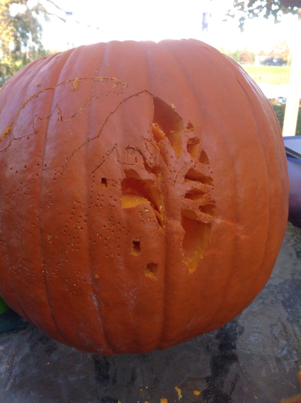 Remove the pattern and use the small saws to cut out your image.