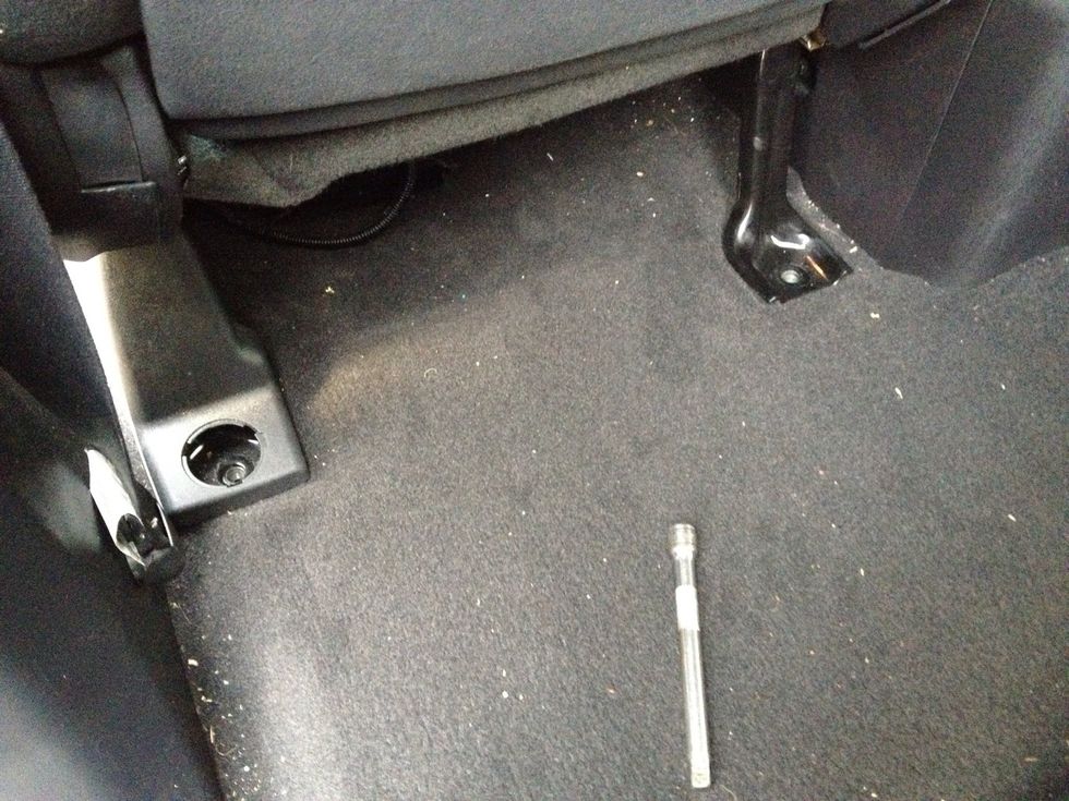 Removed all the bolts that hold the seat down