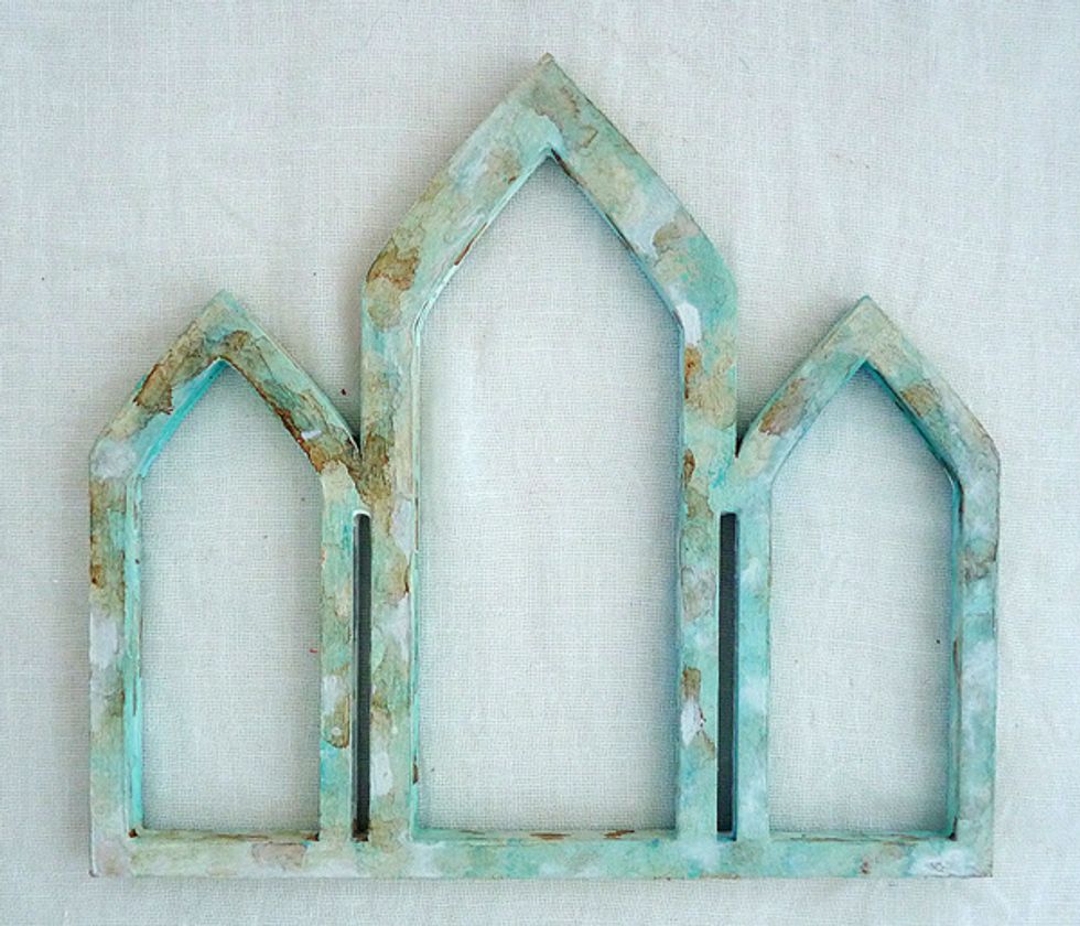 Repeat the dip and dry process with a watery wash of Translucent White
