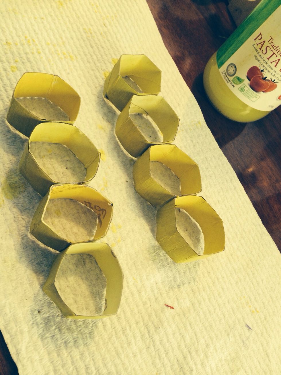 Repeat the last step but this time with 4 hexagons.