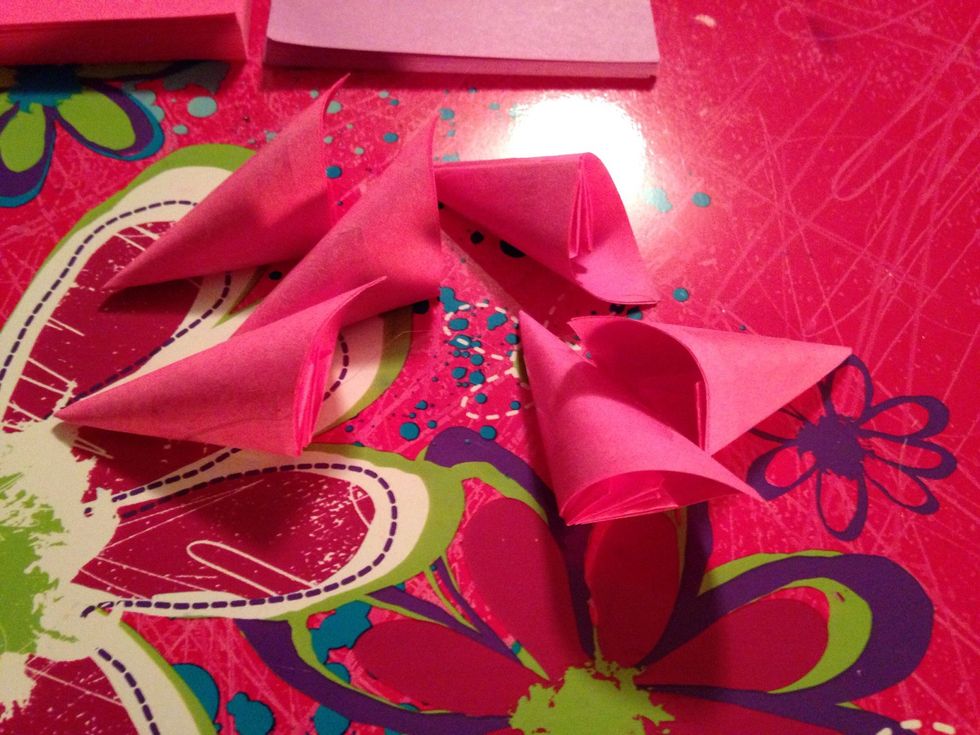 Repeat until you have 5 petals