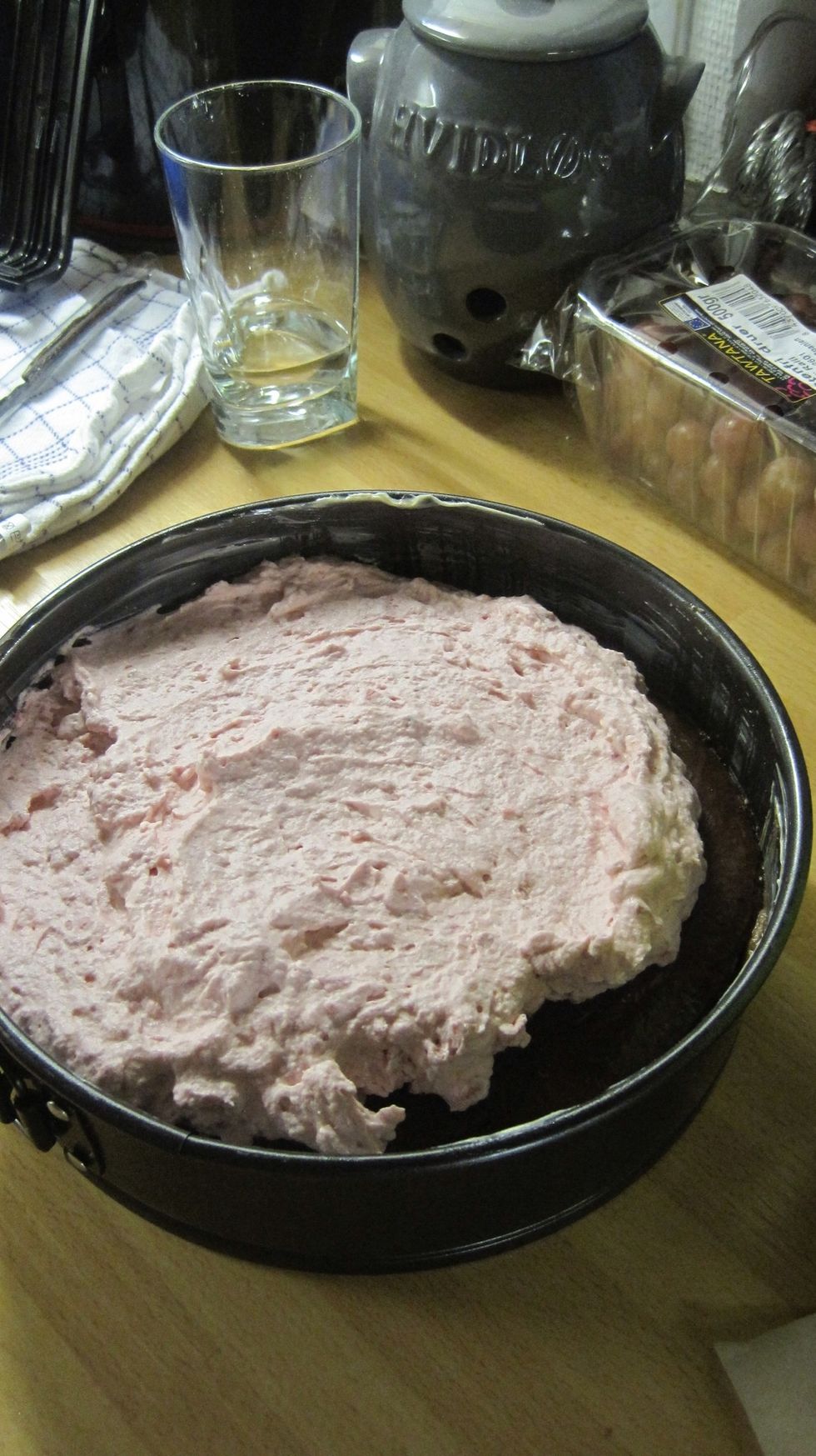 Repeat with the other filling.
