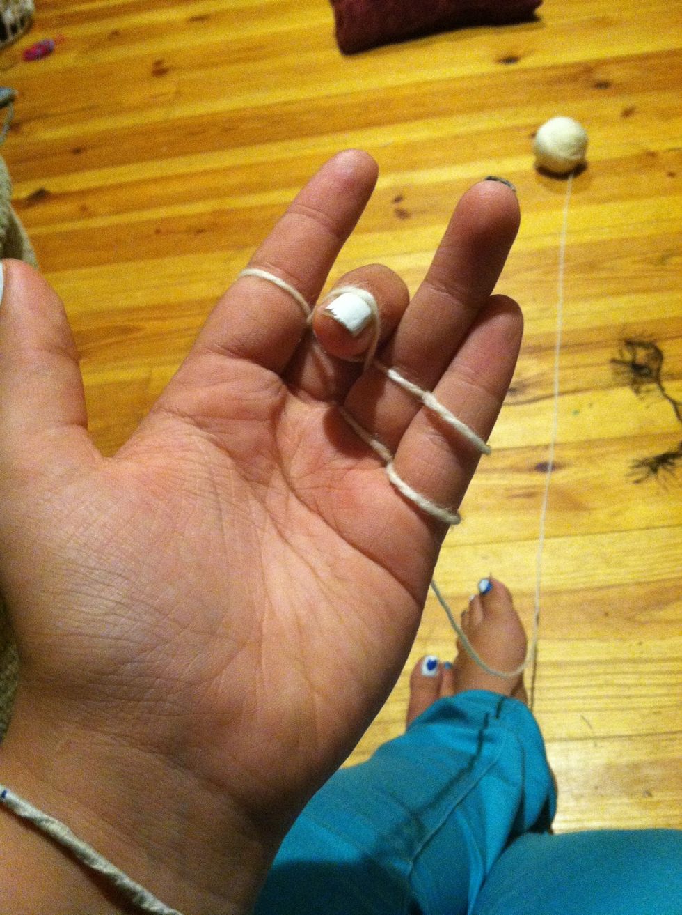 Repeat with the other fingers.