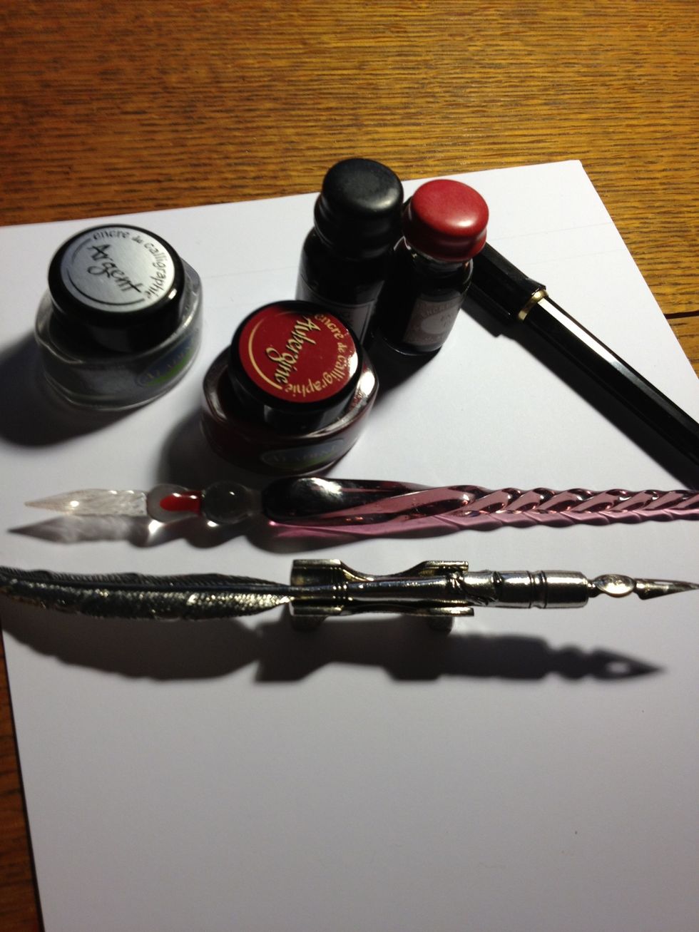 Right, well, at long last, I'm ready to dive into perhaps the most famous calligraphic font: Gothic! We'll start with the Minuscules; make sure you have a quiet place to work and plenty of time!