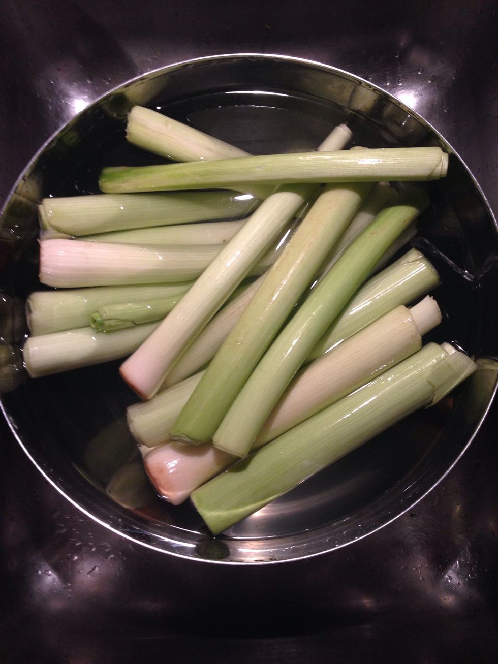 Rince the leeks