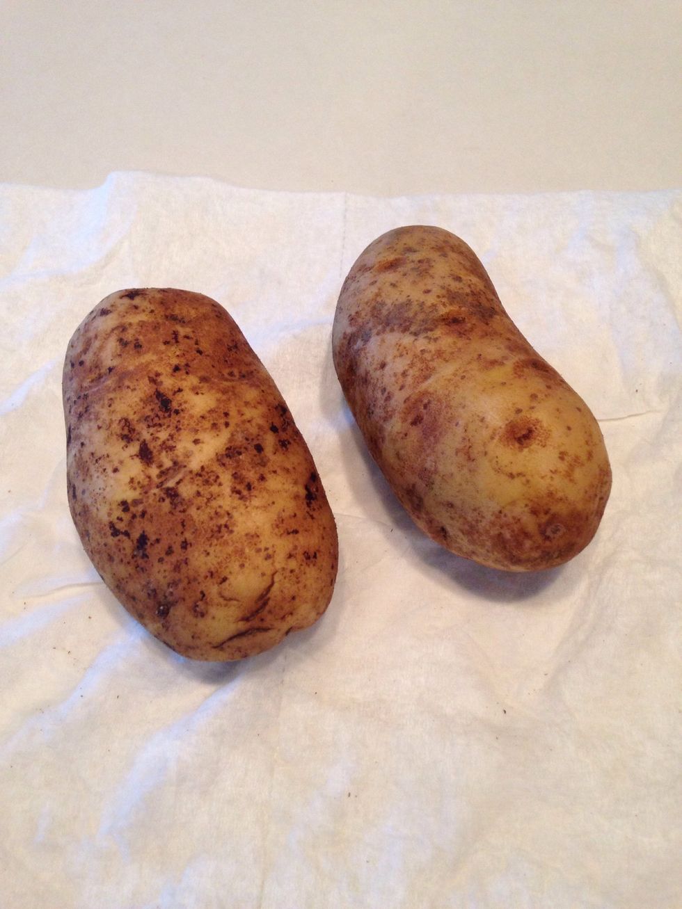 Rinse and pat dry potatoes.