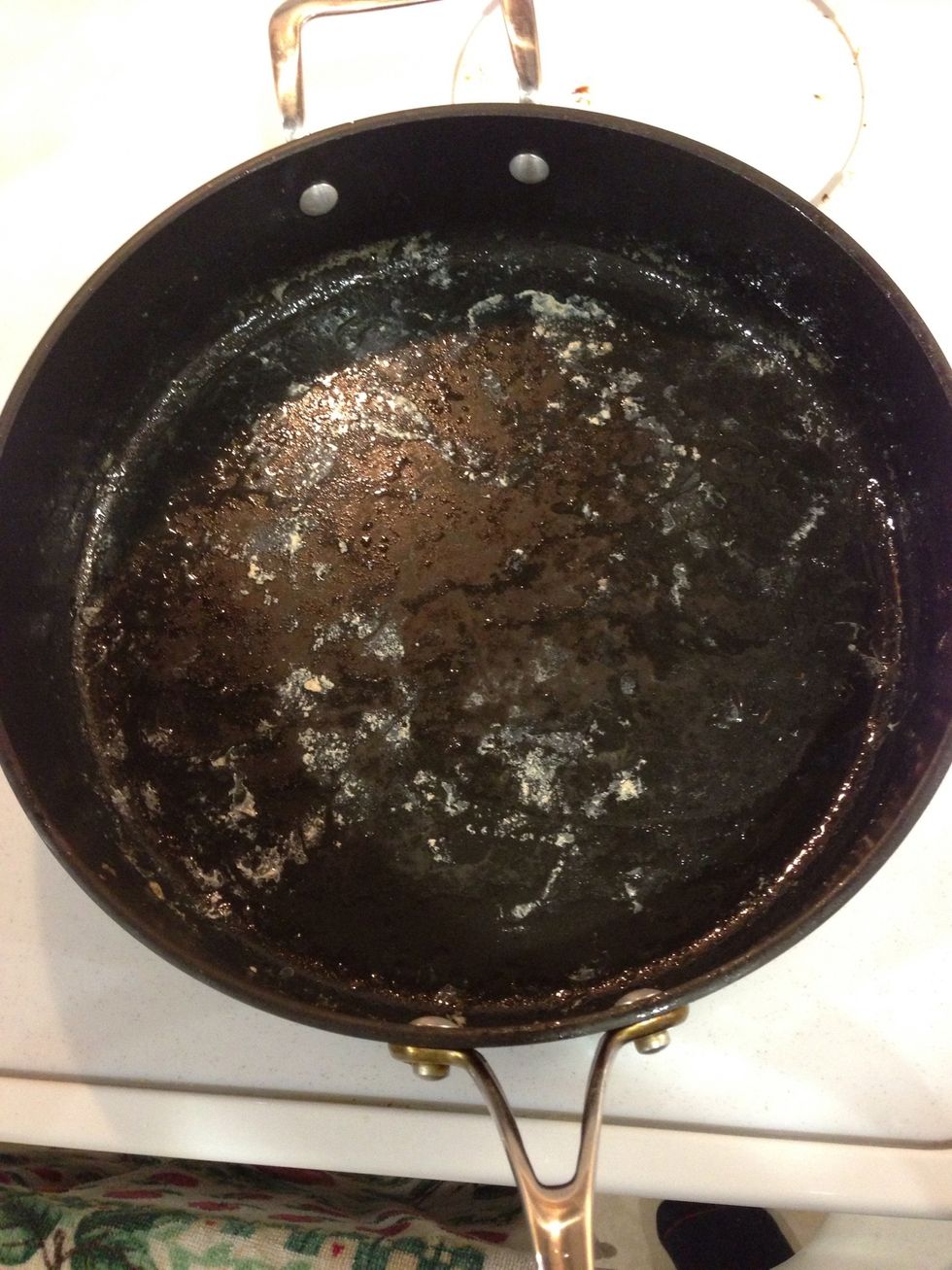 Rinse out the juices of the empty pan
