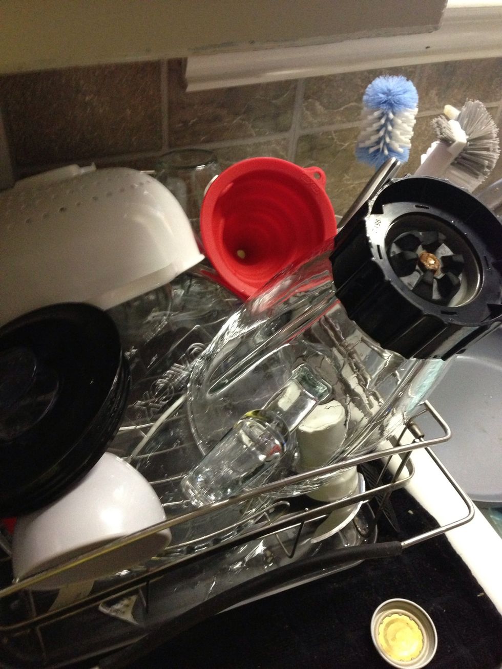 Rinse with clean water and let dry! The cleaning process takes less than a minute. Once this becomes routine it'll save you so much time!