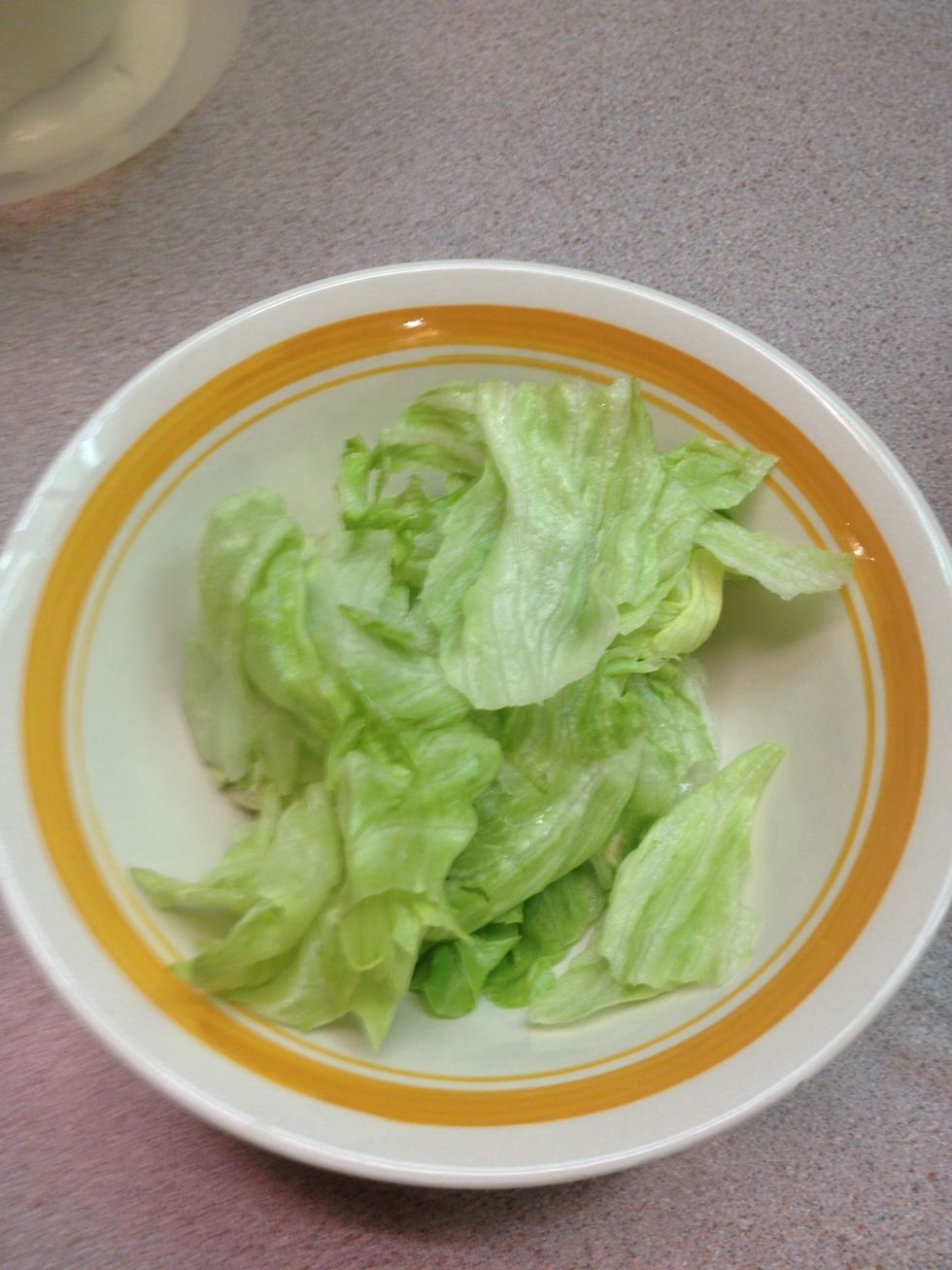 Rinsed lettuce
