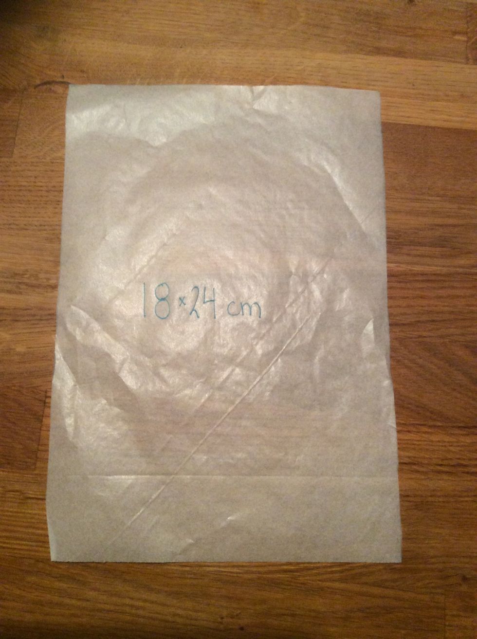 Rita av en pappersmall som \u00e4r 18#24 cm. Anv\u00e4nd linjal och var noggrann n\u00e4r du m\u00e4ter s\u00e5 du f\u00e5r r\u00e4tt m\u00e5tt.