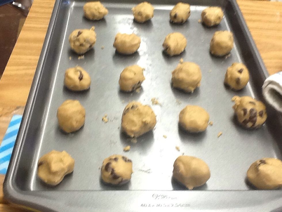 Roll mix into small balls. Each batch makes 40 cookies.