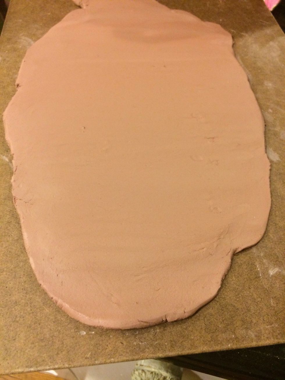 Roll out a slab to make your set. Cut down the slab to the size needed for your objects. I am making 2 different styles of cups here.