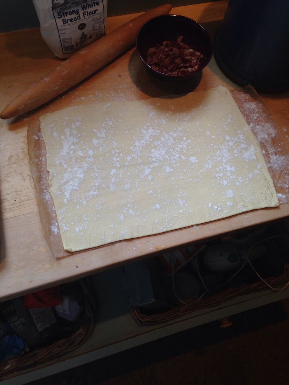 Roll out one shortcrust pastry