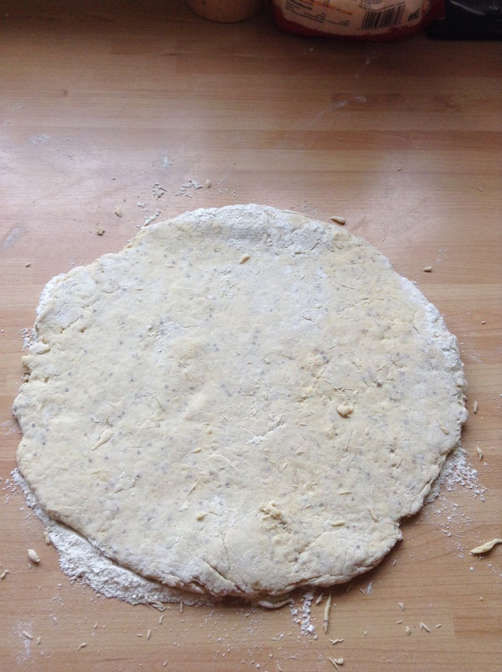 Roll out too about 1-2cm in thickness