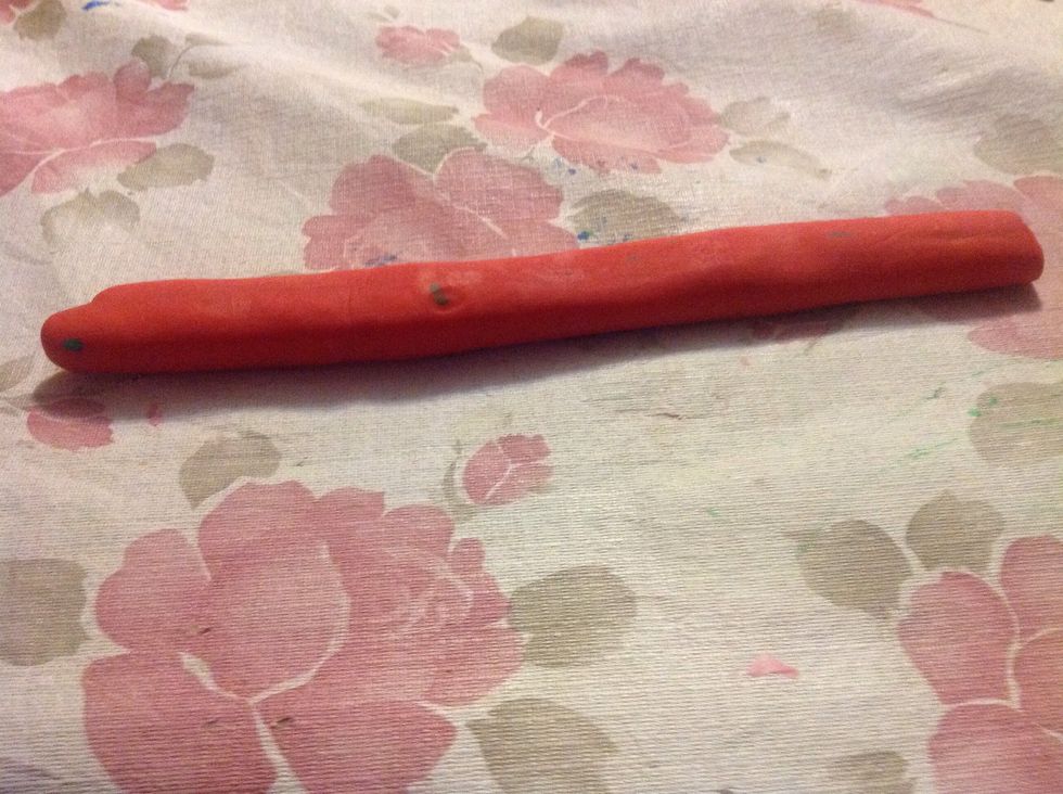 Roll with your hands the red color .