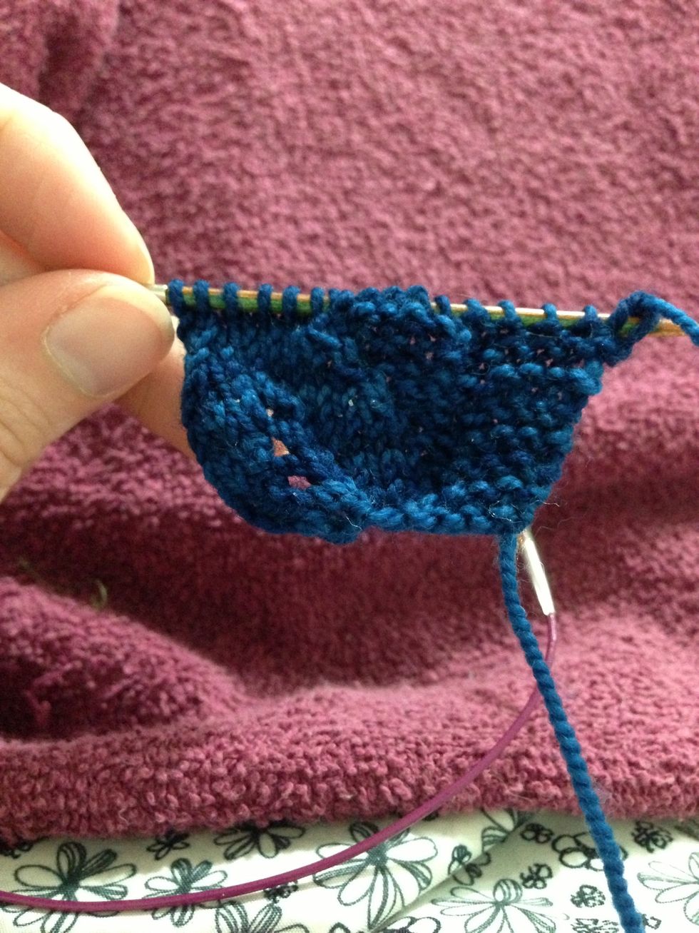 Row 14: p6, inc 1, k3, p1, k5