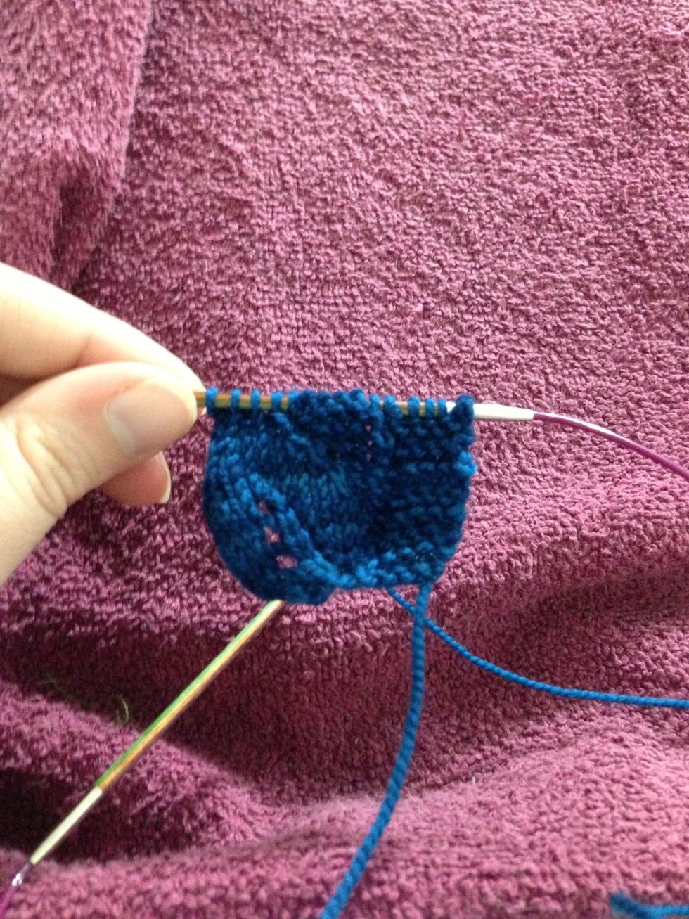 Row 15: k4, p1, k1, p5, ssk, k1, k2tog, k1