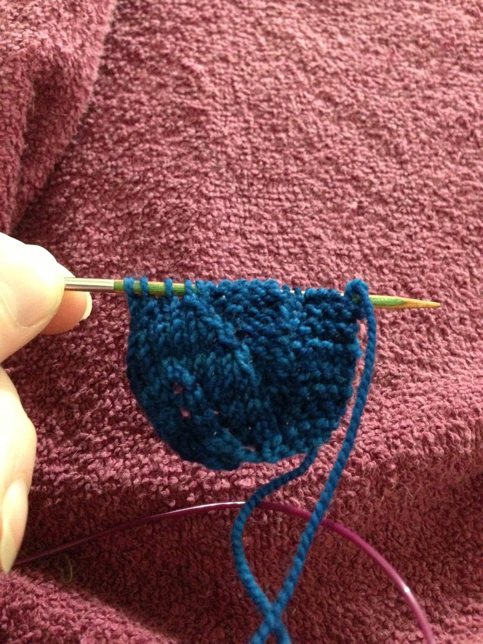 Row 16: p4, inc 1, k4, p1, k5